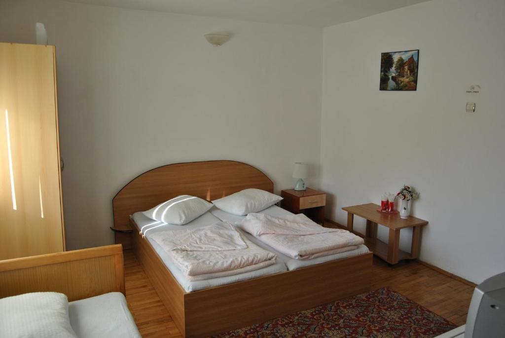 Cabana Popasul Haiducilor Petroşani Habitación foto