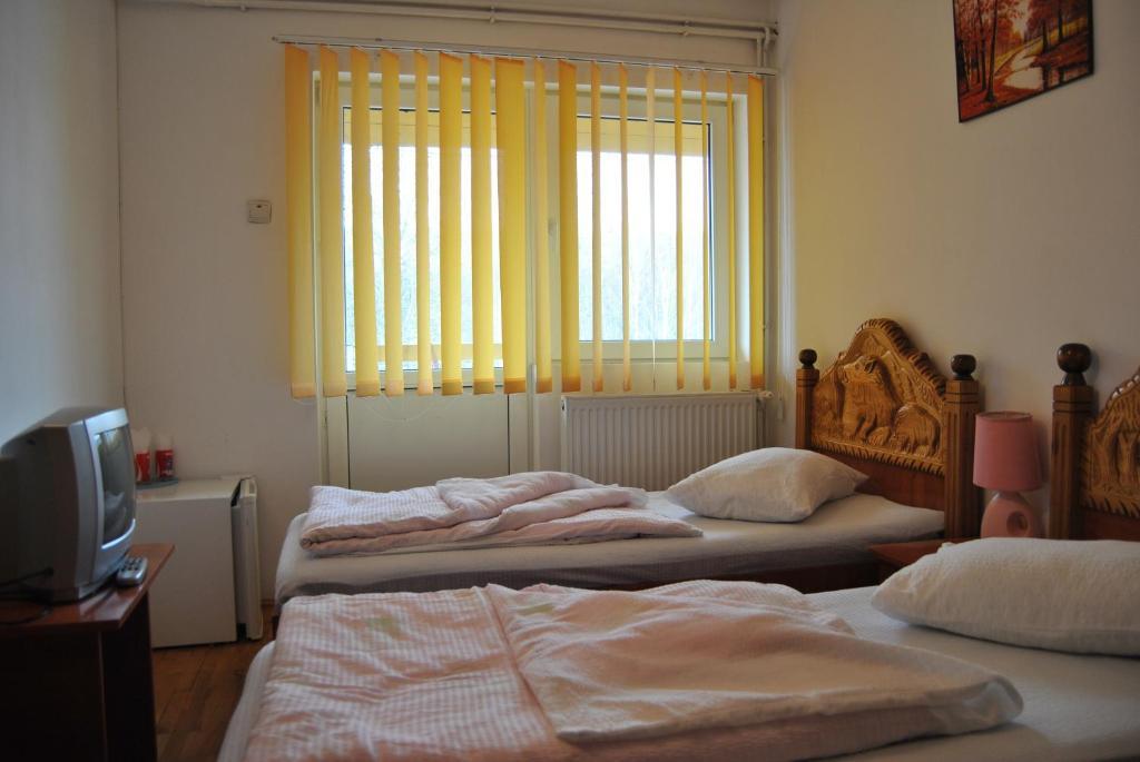 Cabana Popasul Haiducilor Petroşani Habitación foto